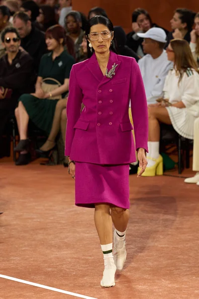 Look 29